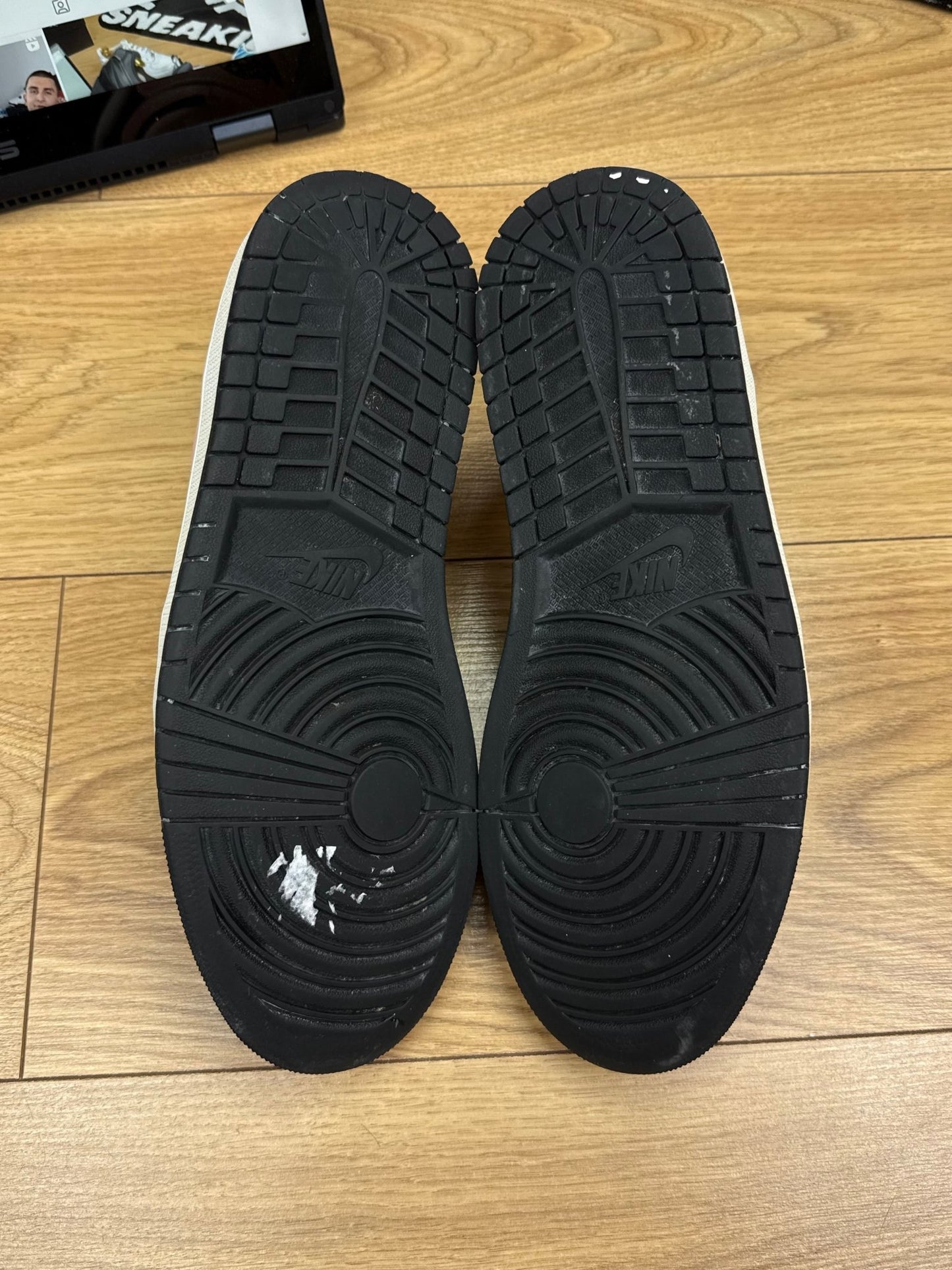 Nike Air Jordan 1 Low (44)