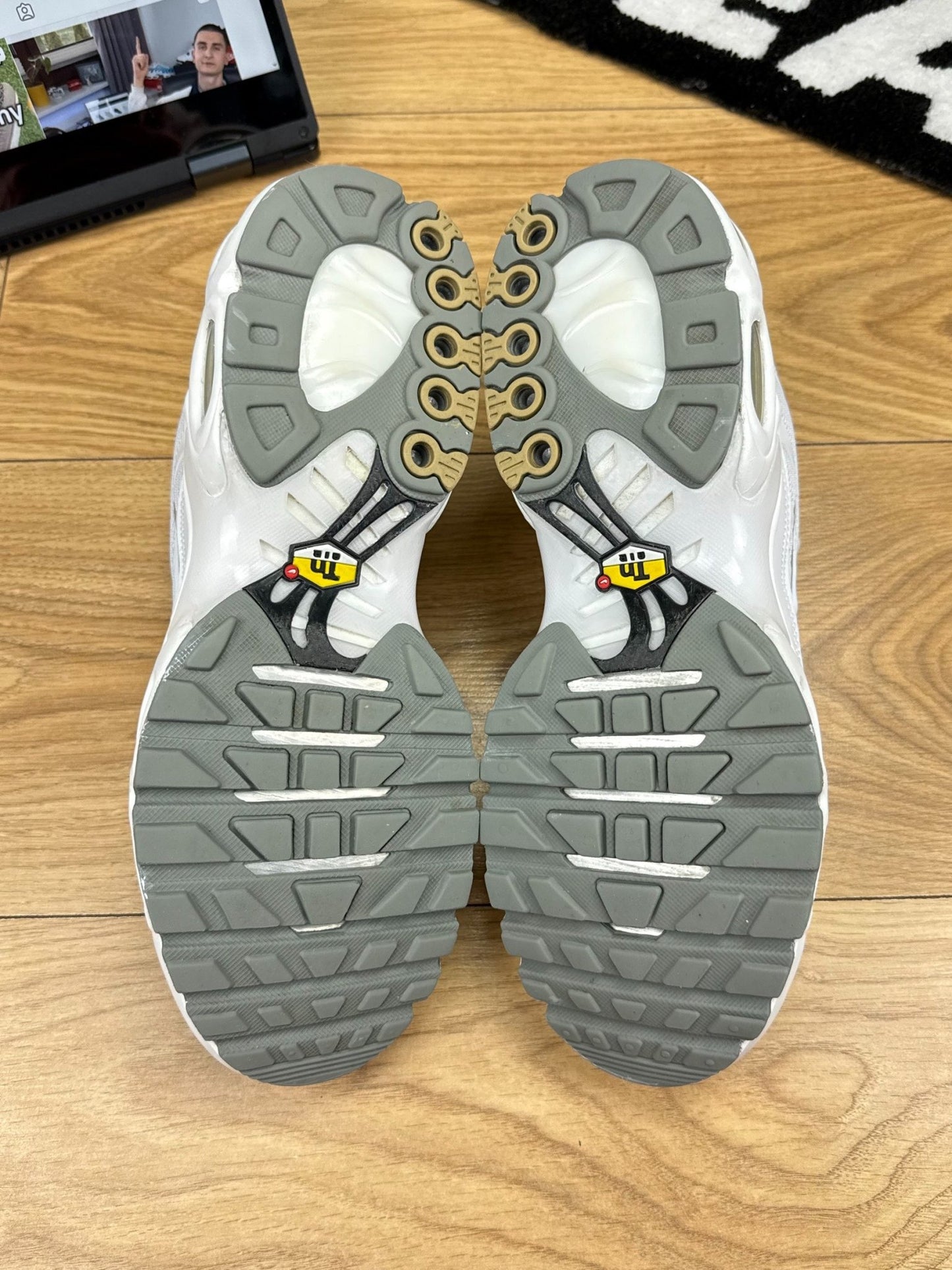 Nike Air Max Plus (44) - sneakilystore