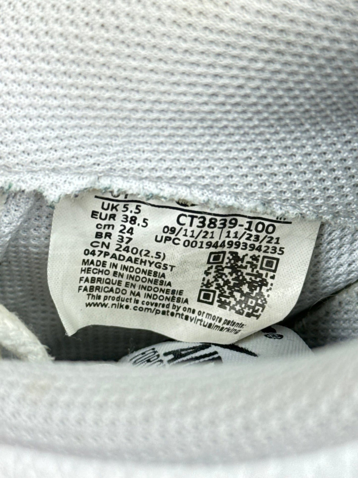 Nike Air Force 1 Low (38.5)