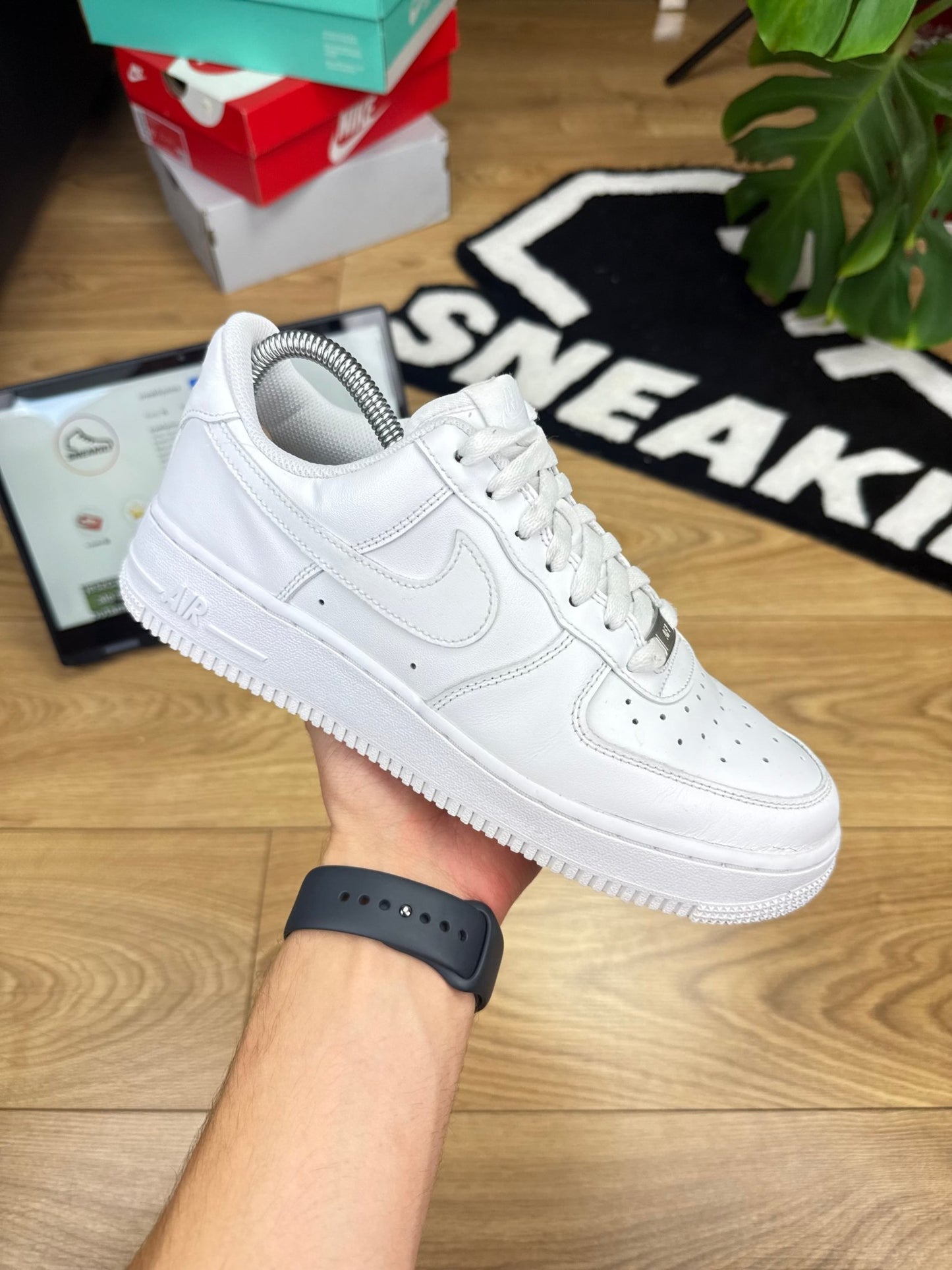 Nike Air Force 1 Low (40)