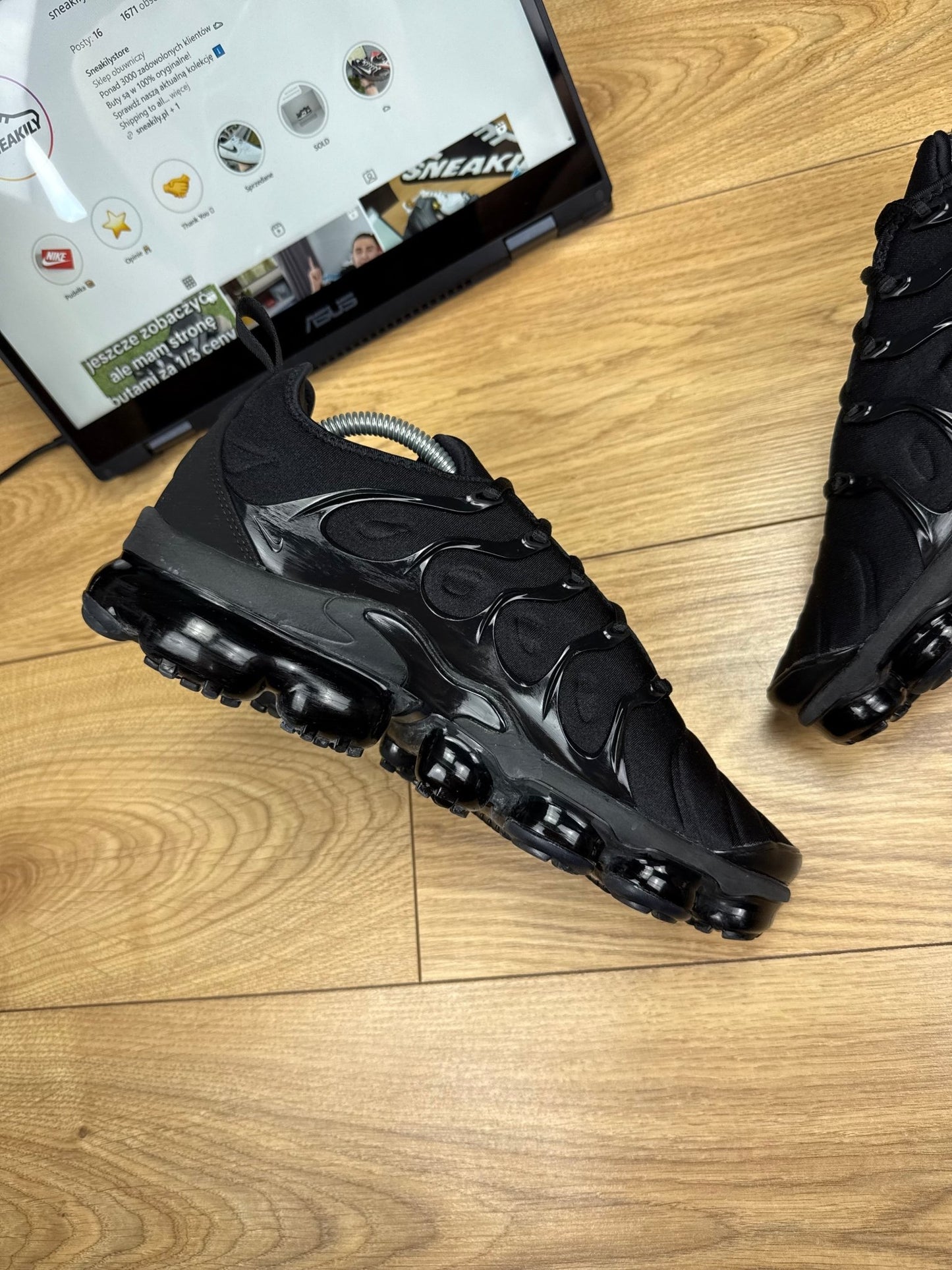 Nike Air Vapormax Plus (42.5)