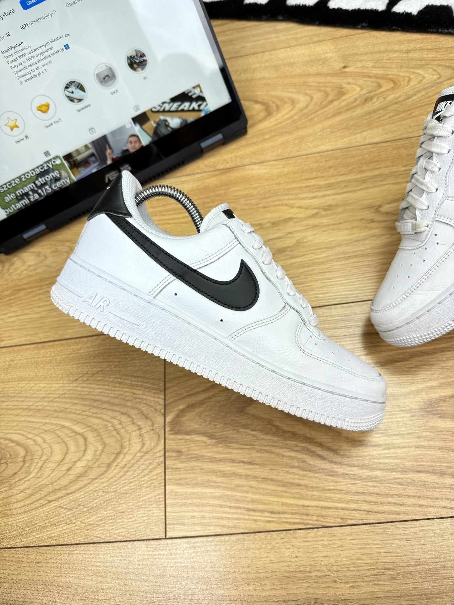 Nike Air Force 1 Low (40)