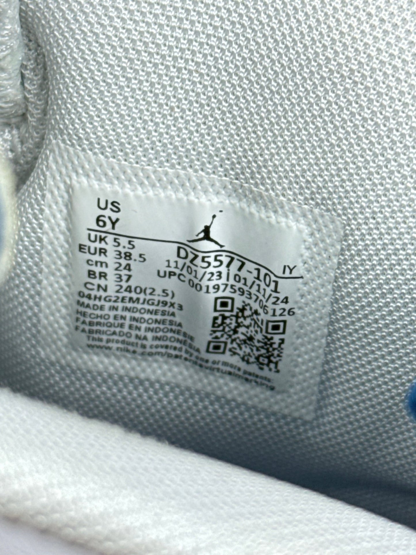 Nike Air Jordan MVP (38.5)