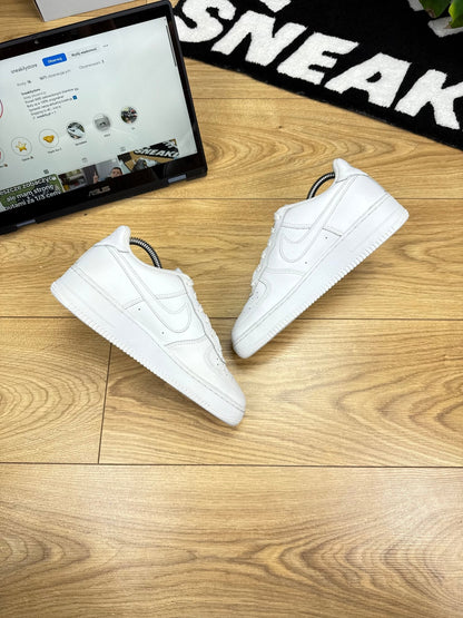 Nike Air Force 1 Low (38.5)