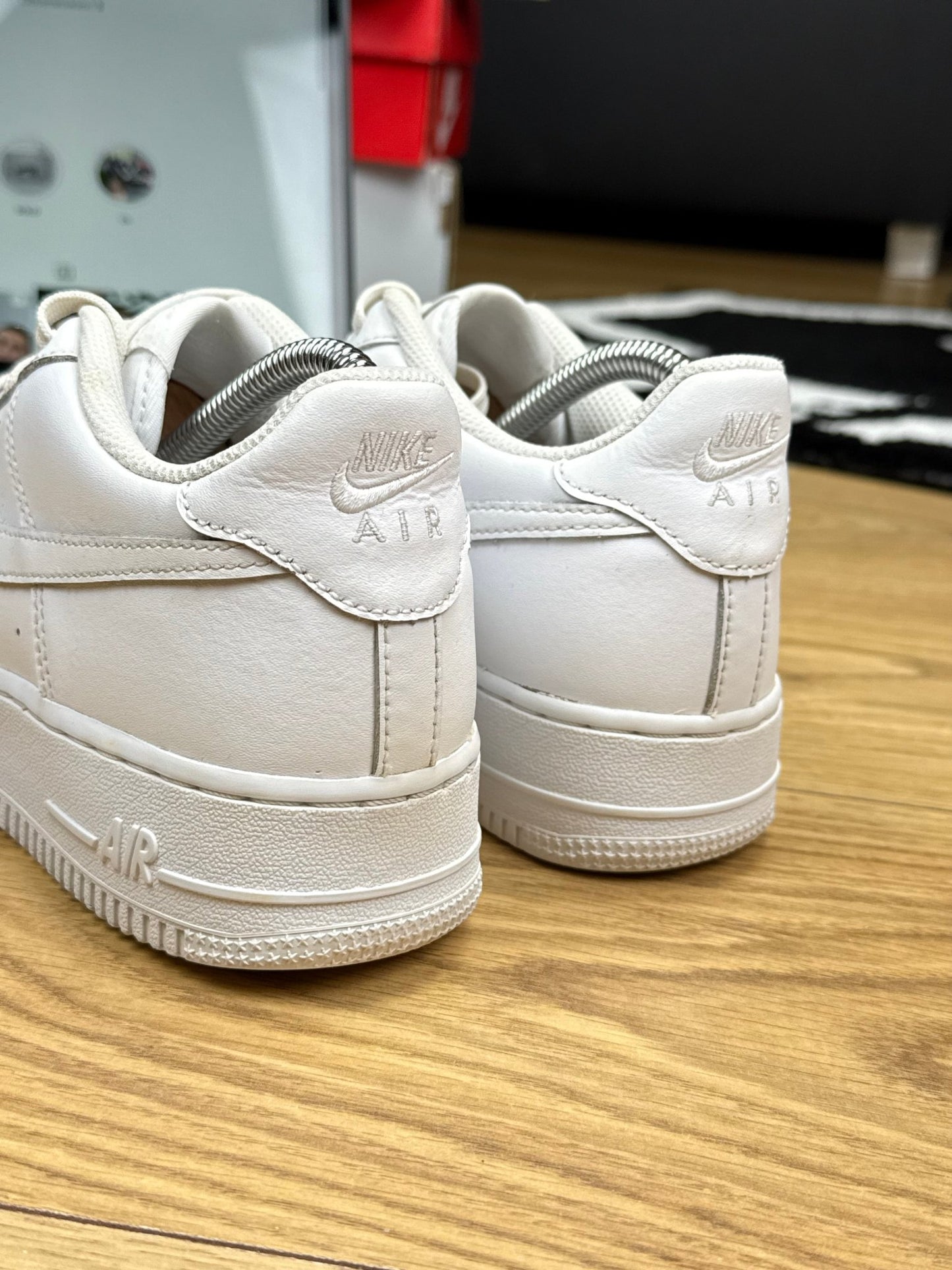 Nike Air Force 1 Low (38.5)