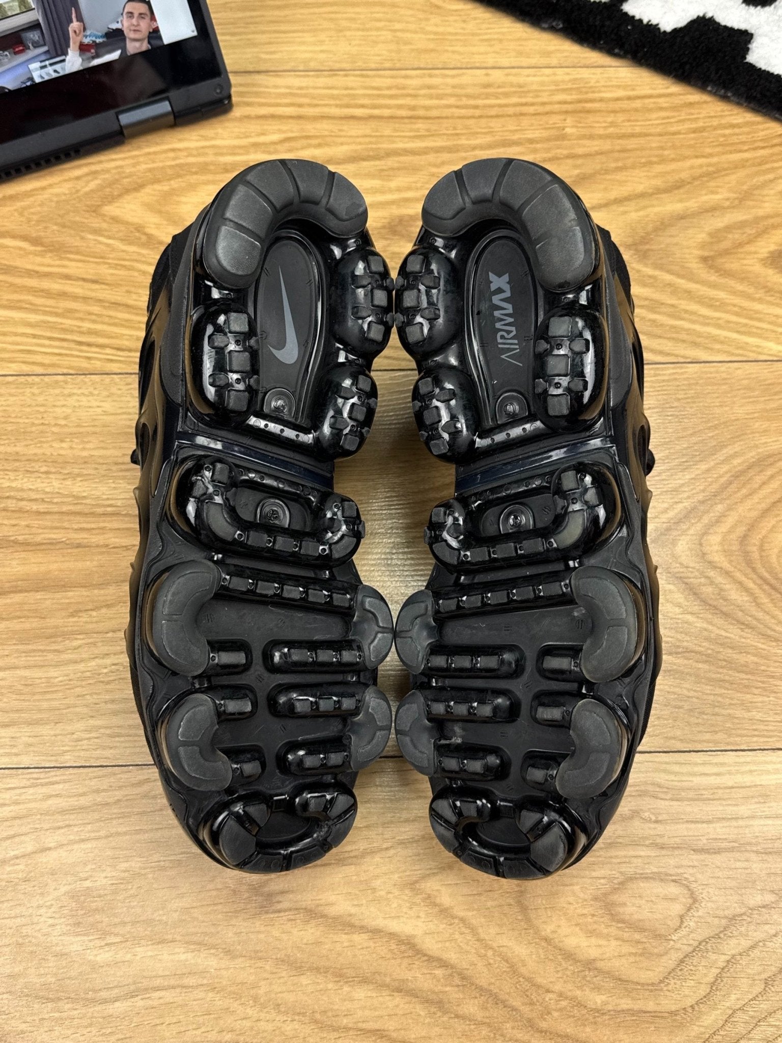 Nike Air Vapormax Plus (41) - sneakilystore