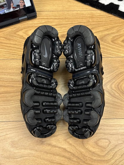 Nike Air Vapormax Plus (41) - sneakilystore
