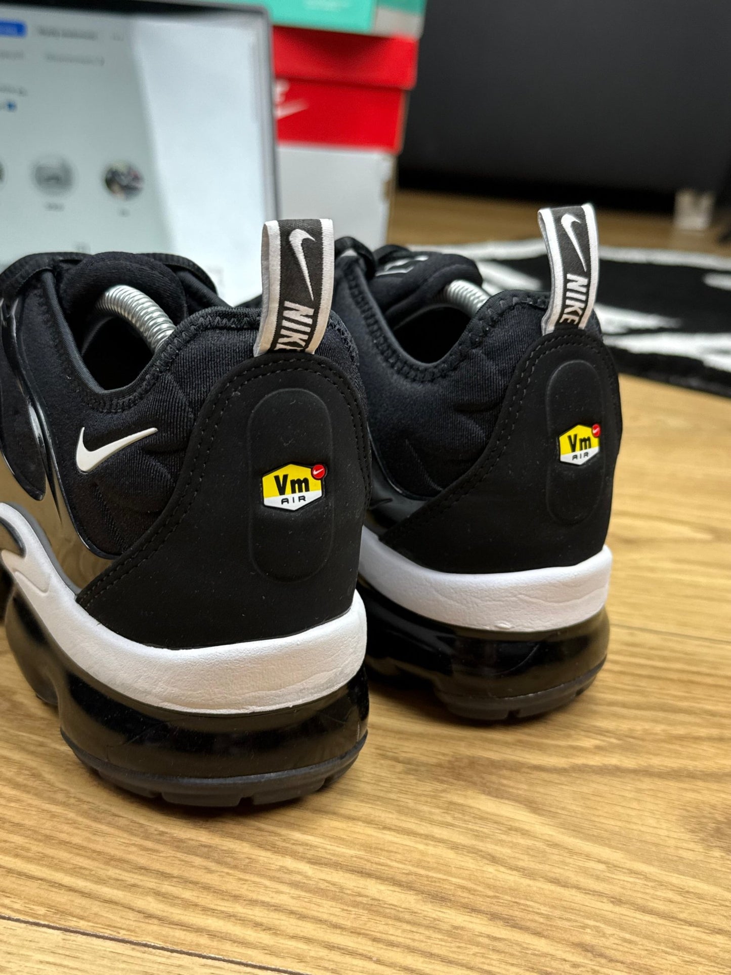 Nike Air Vapormax Plus (44)