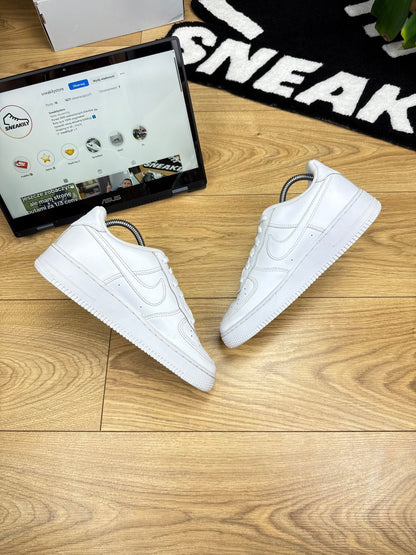Nike Air Force 1 Low (40)