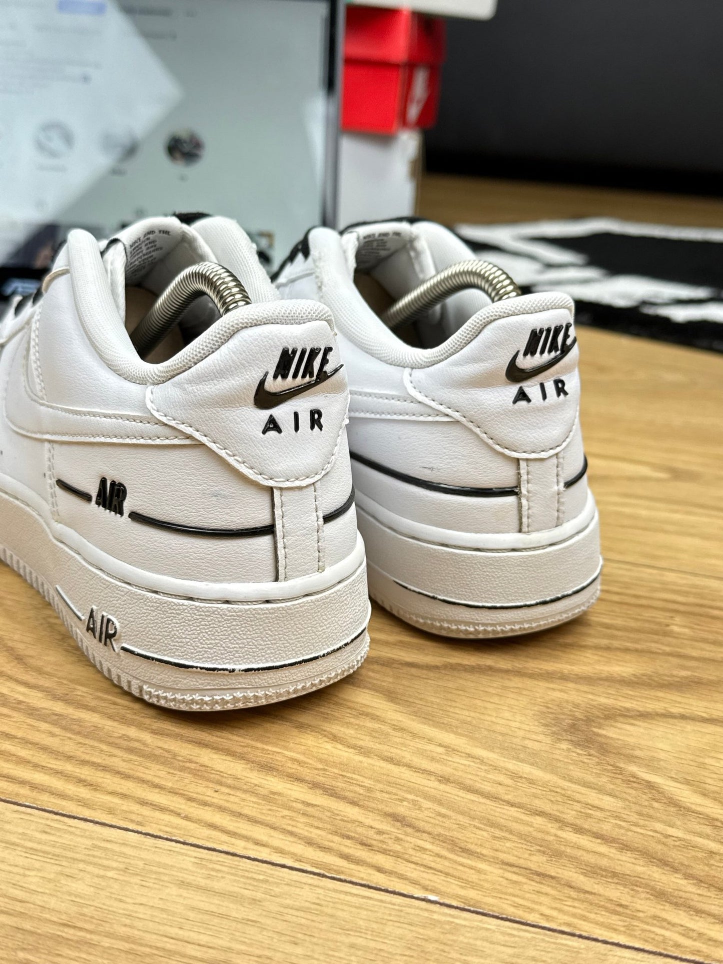 Nike Air Force 1 Low (40)