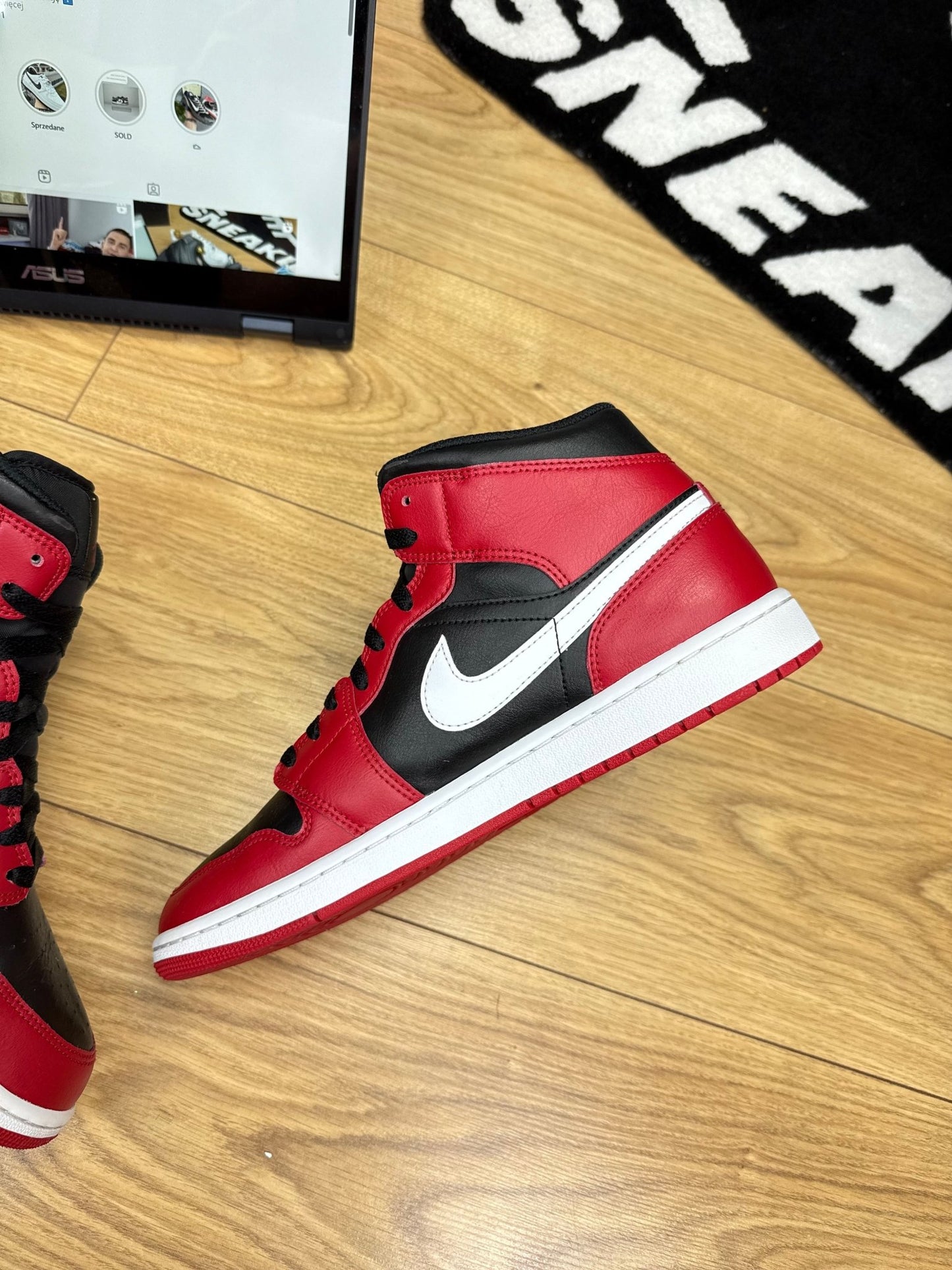Nike Air Jordan 1 Mid (44.5)