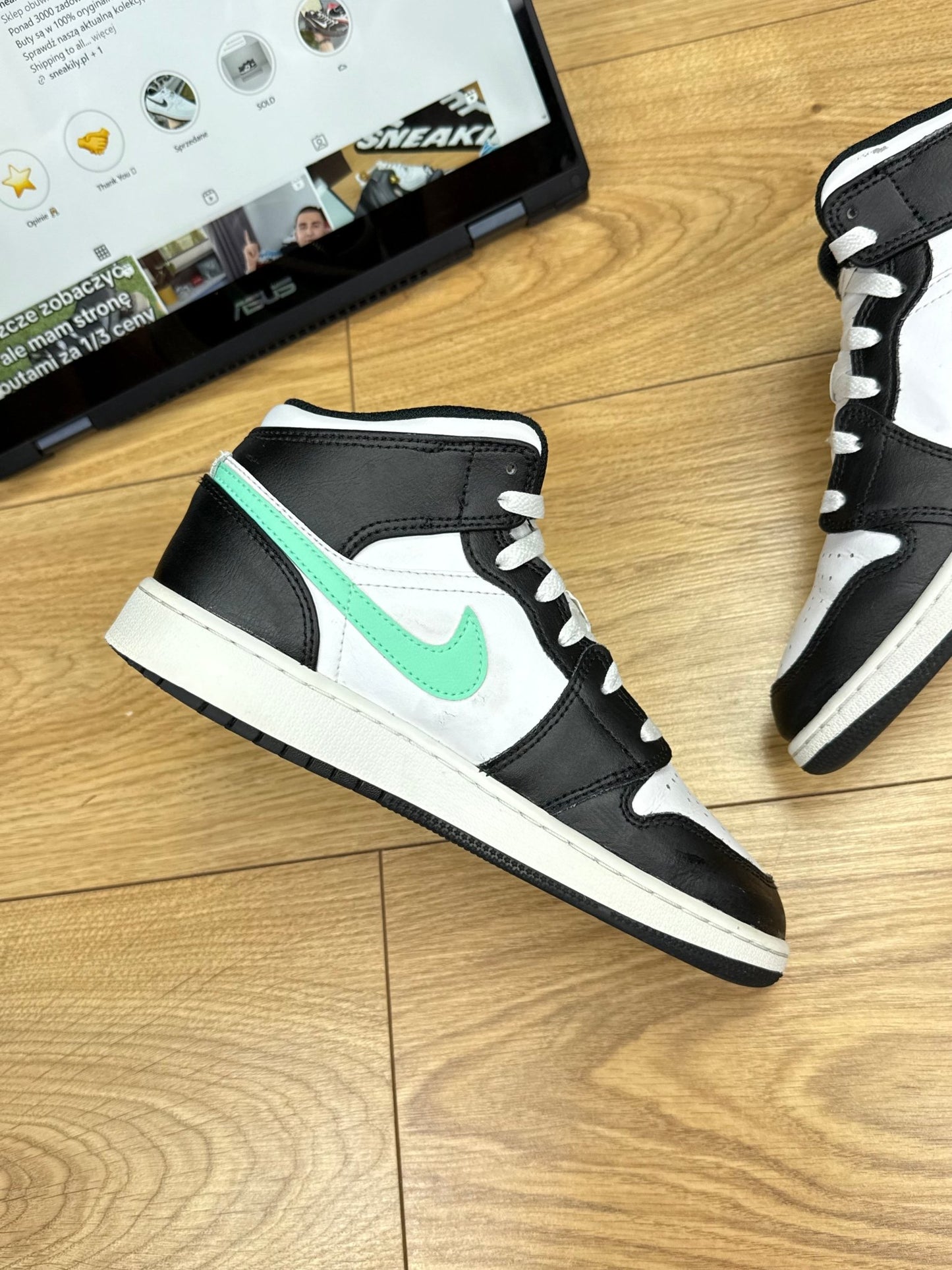 Nike Air Jordan 1 Low (37.5)
