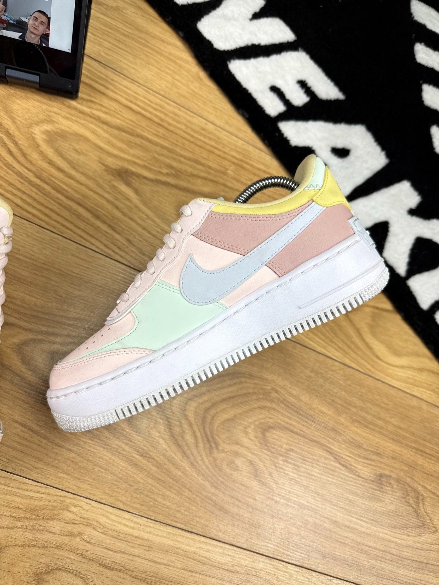 Nike Air Force 1 Low (38.5)