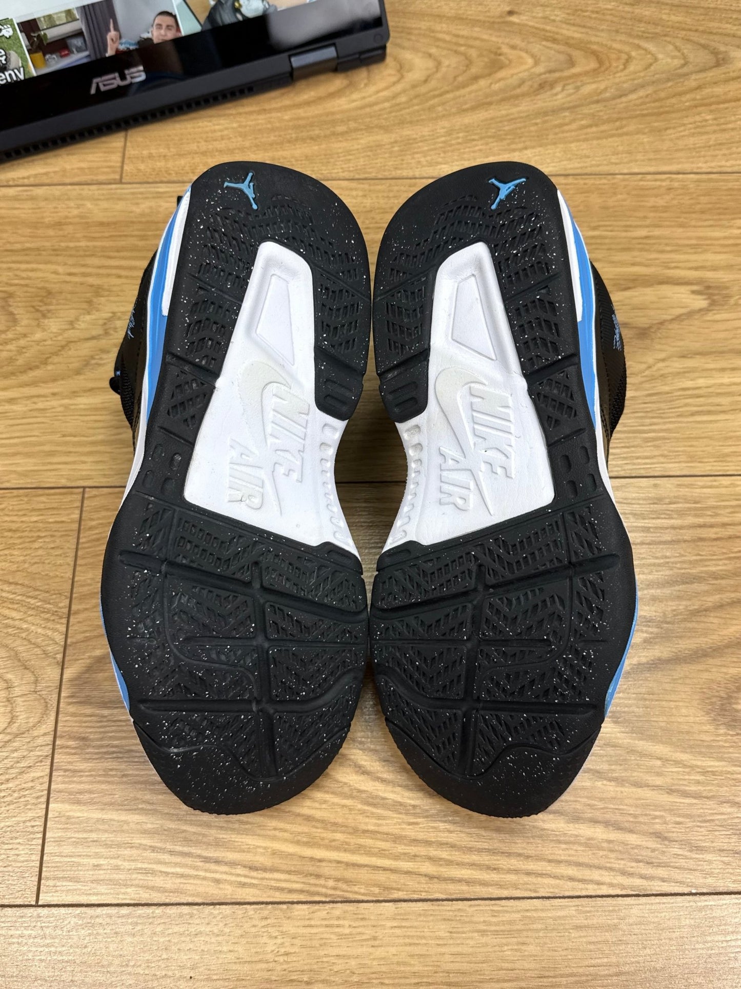 Nike Air Jordan Stay Loyal 3 (38.5)