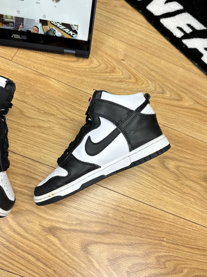 Nike Dunk High (37.5)