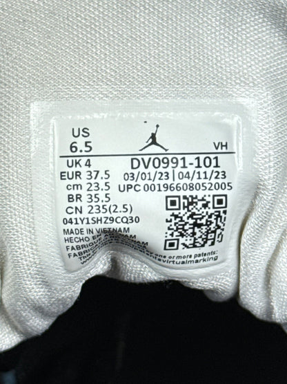 Nike Air Jordan 1 Mid (37.5)