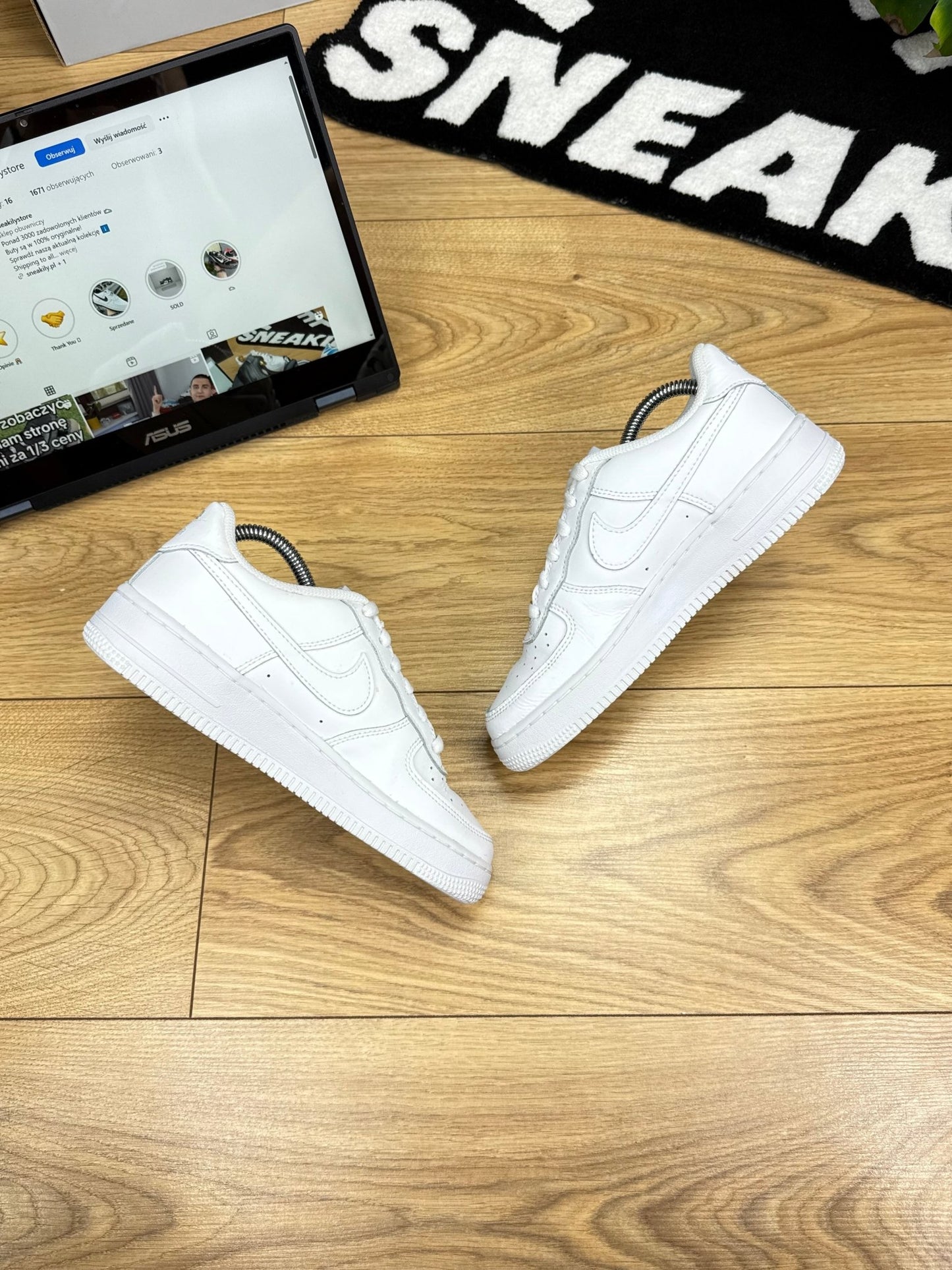 Nike Air Force 1 Low (37.5)