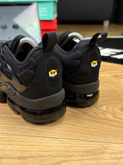 Nike Air Vapormax Plus (41) - sneakilystore