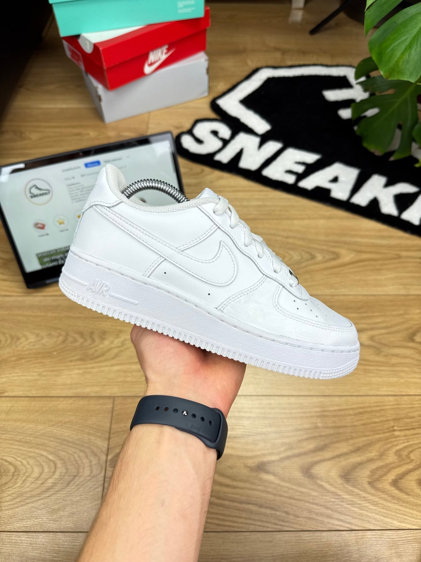Nike Air Force 1 Low (38.5)