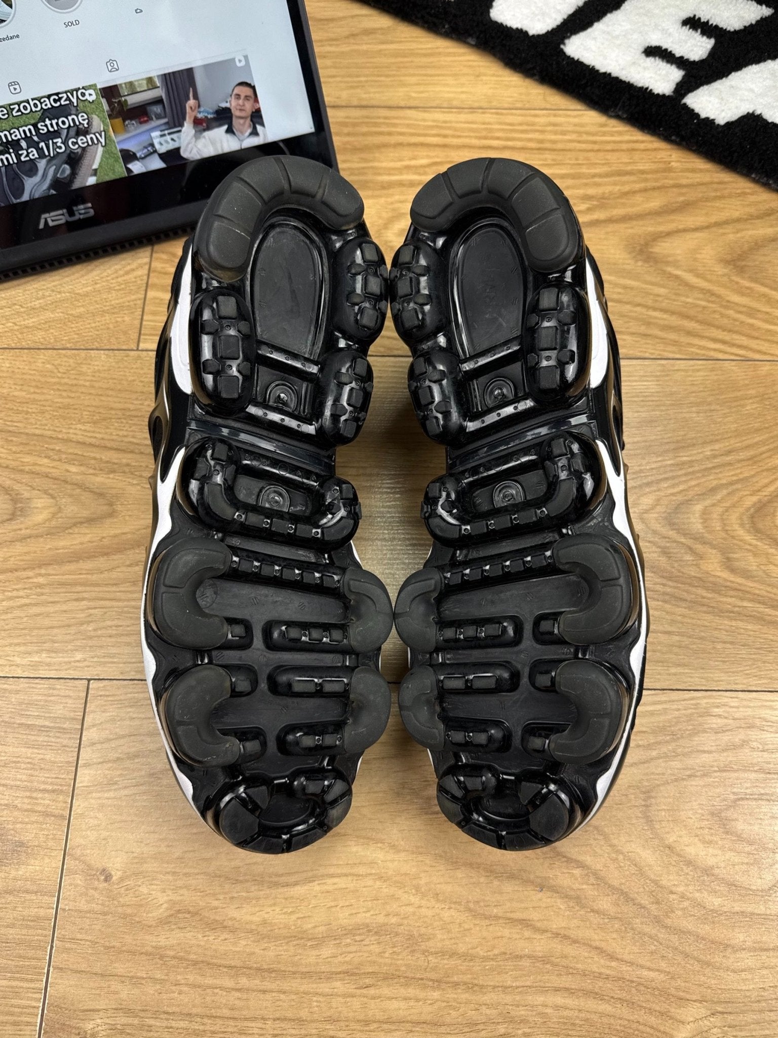 Nike Air Vapormax Plus (45) - sneakilystore