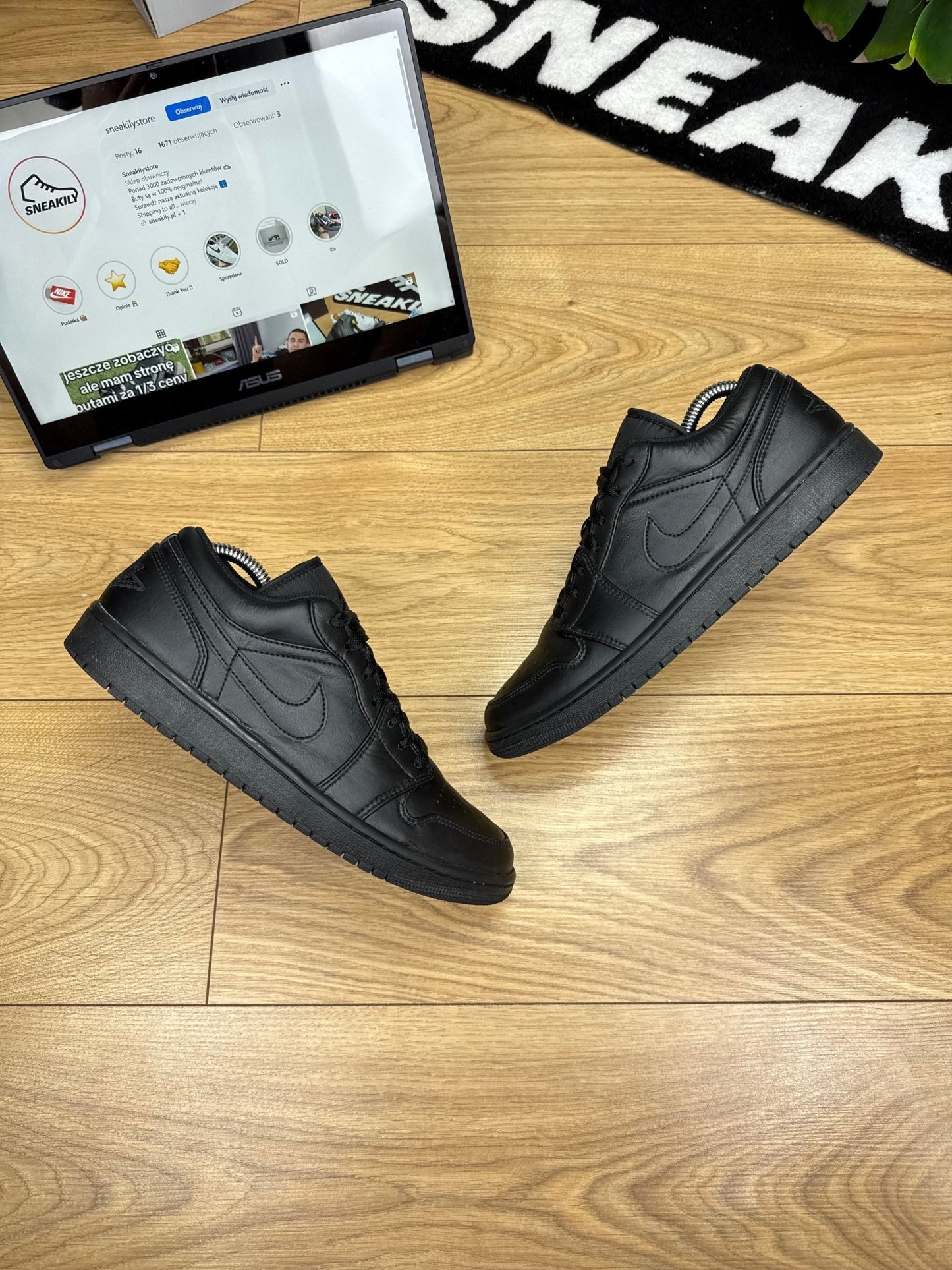 Nike Air Jordan 1 Low (42.5)