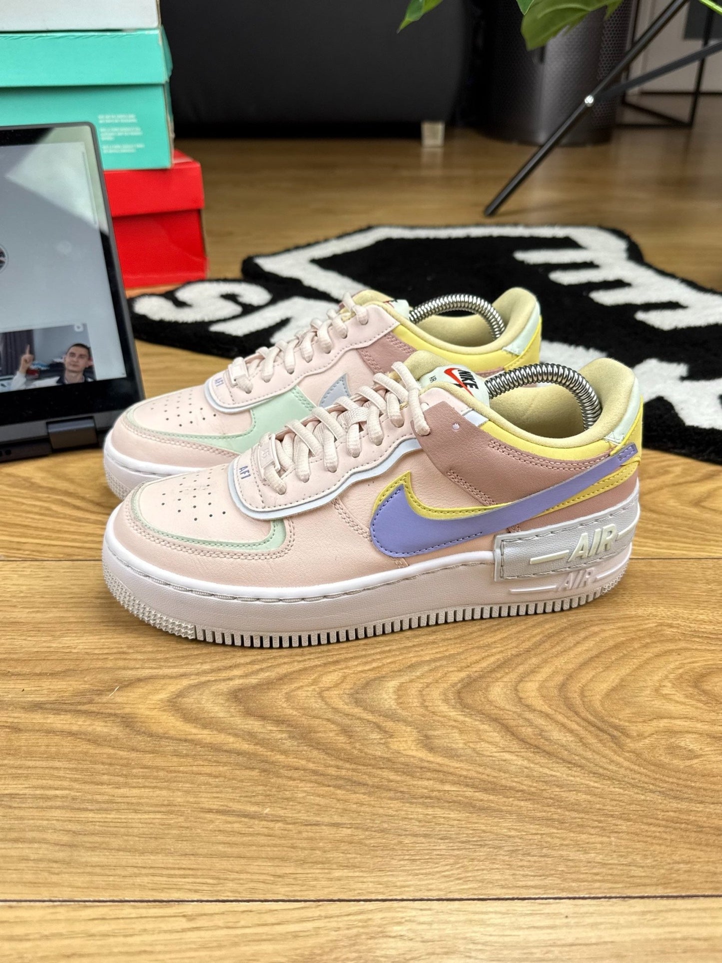 Nike Air Force 1 Low (38.5)