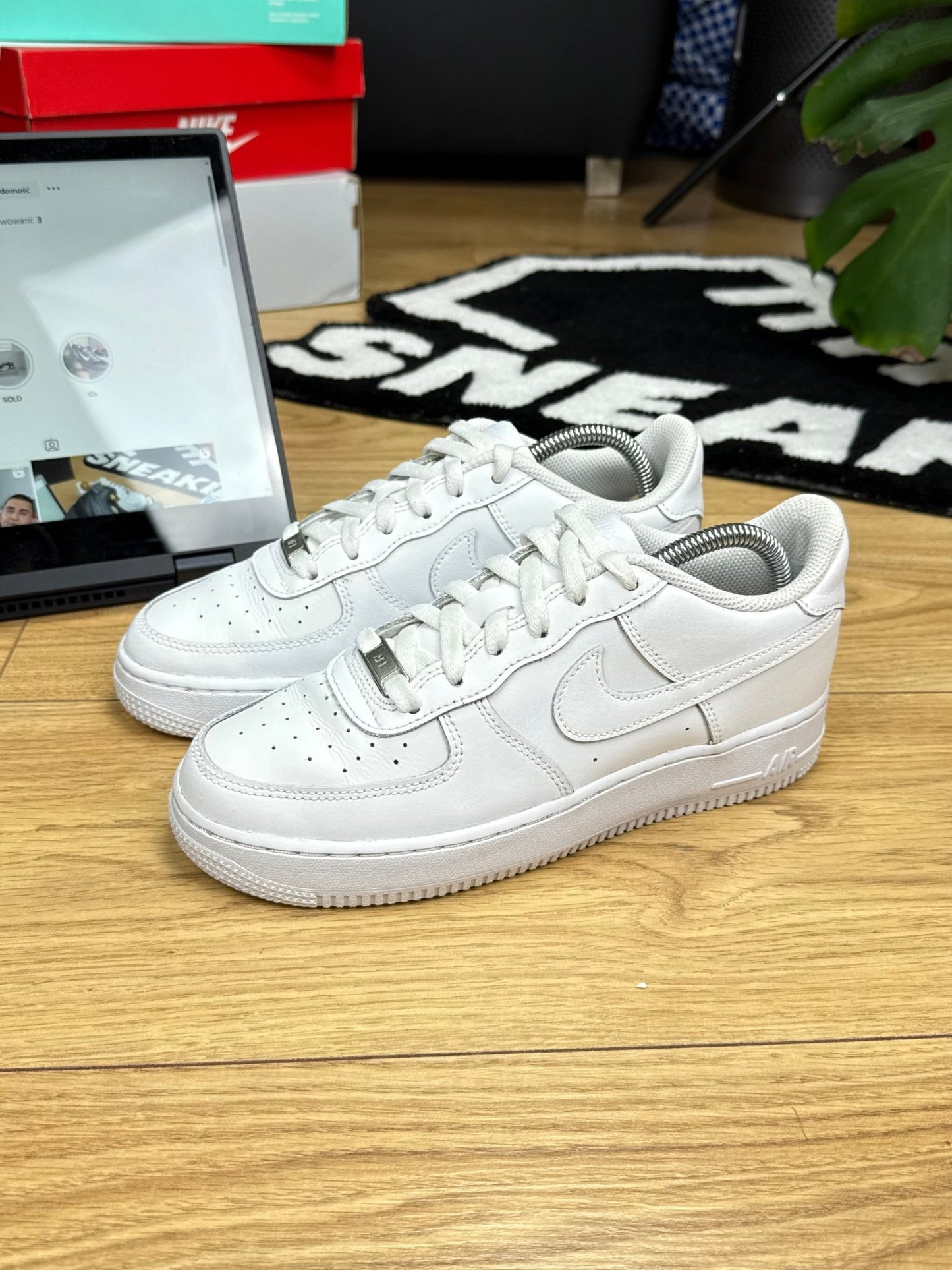 Nike Air Force 1 Low (38.5)