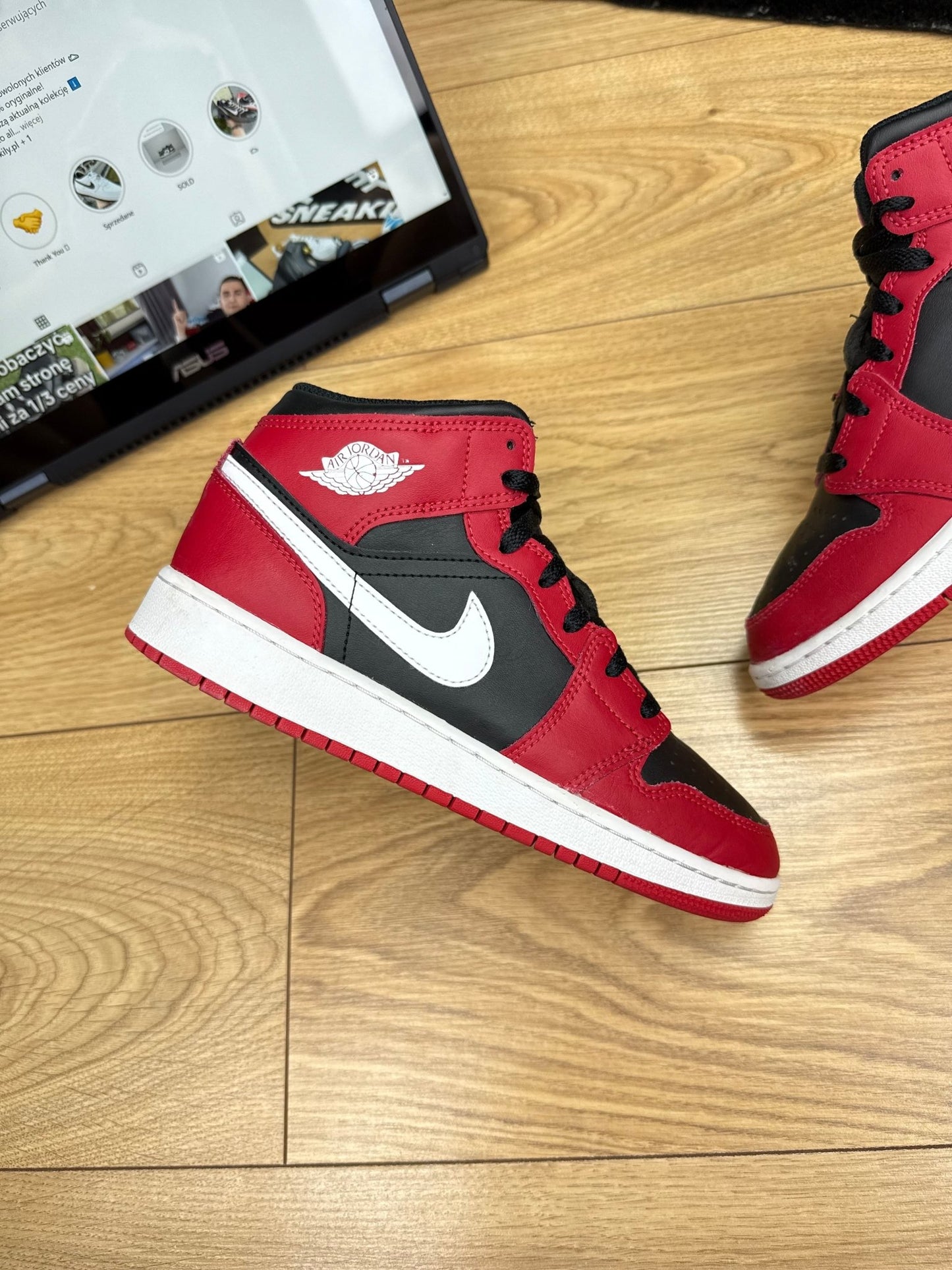 Nike Air Jordan 1 Mid (37.5)