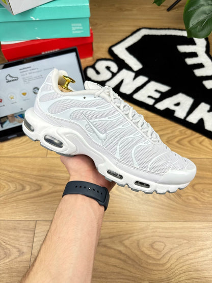 Nike Air Max Plus (44) - sneakilystore