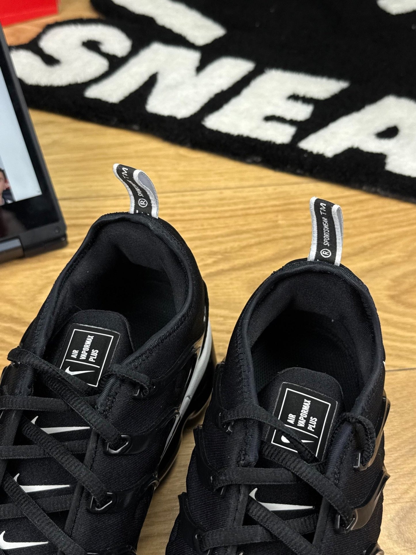 Nike Air Vapormax Plus (44)