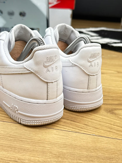 Nike Air Force 1 Low (40)