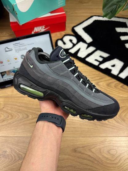 Nike Air Max 95 (44) - sneakilystore