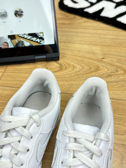 Nike Air Force 1 Low (38.5)