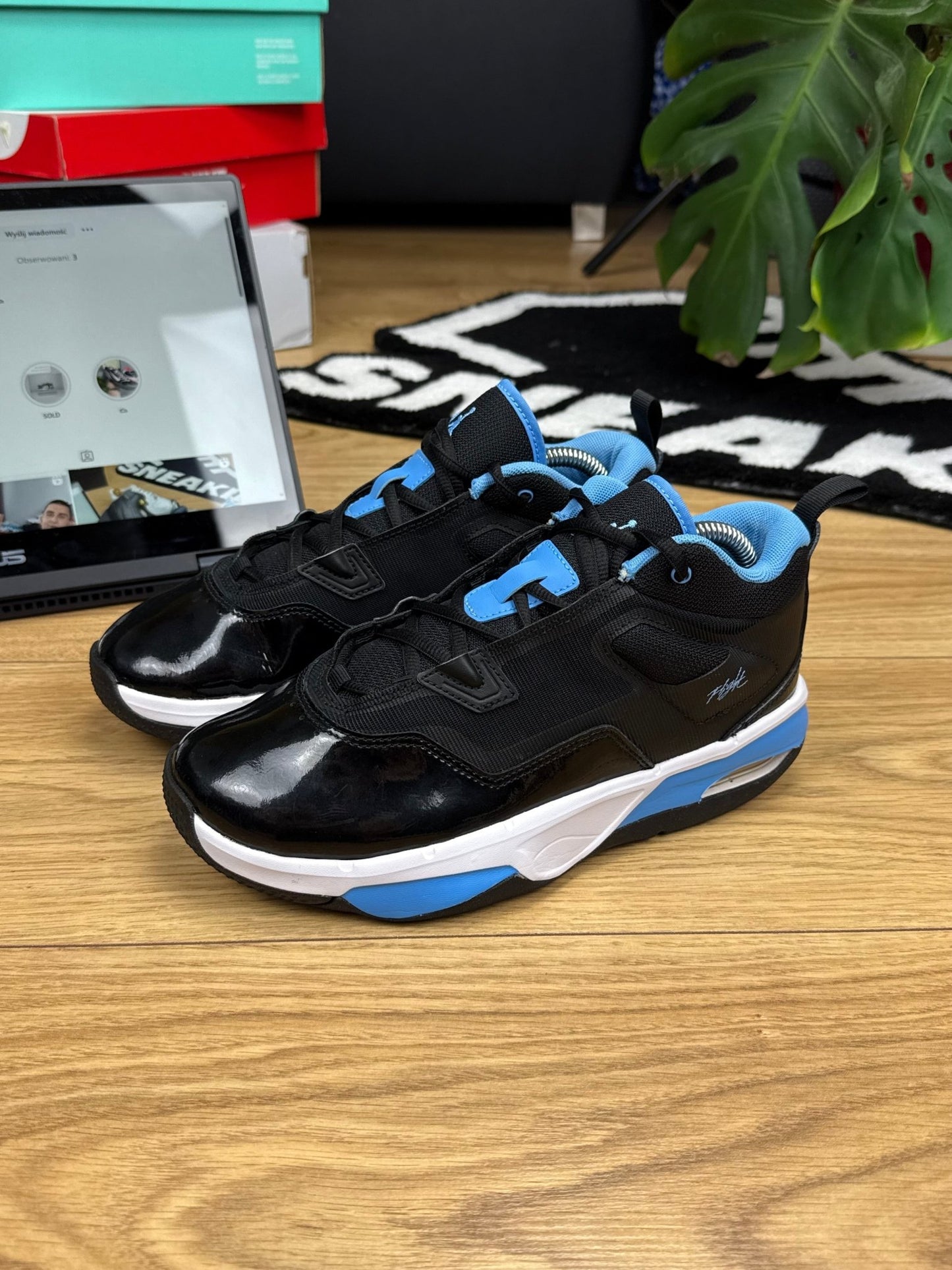 Nike Air Jordan Stay Loyal 3 (38.5)