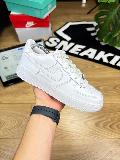 Nike Air Force 1 Low (37.5)