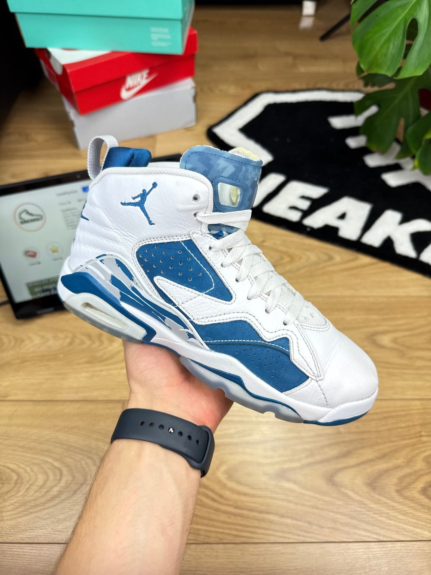 Nike Air Jordan MVP (38.5)