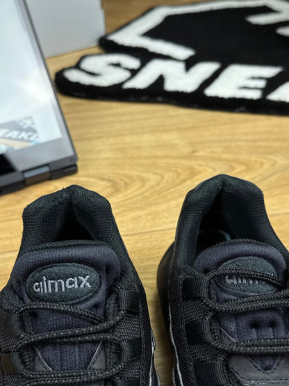 Nike Air Max 95 (42)