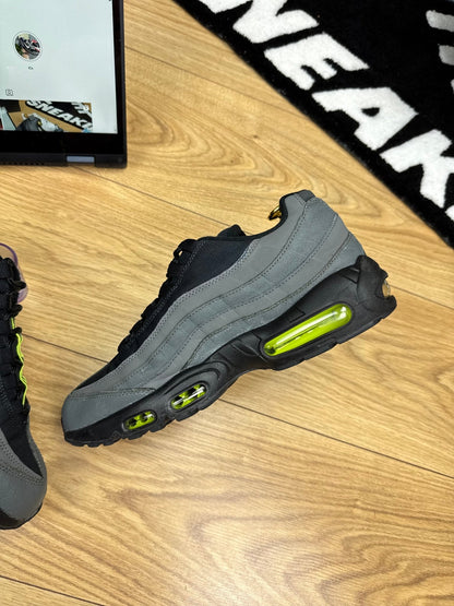 Nike Air Max 95 (42.5)