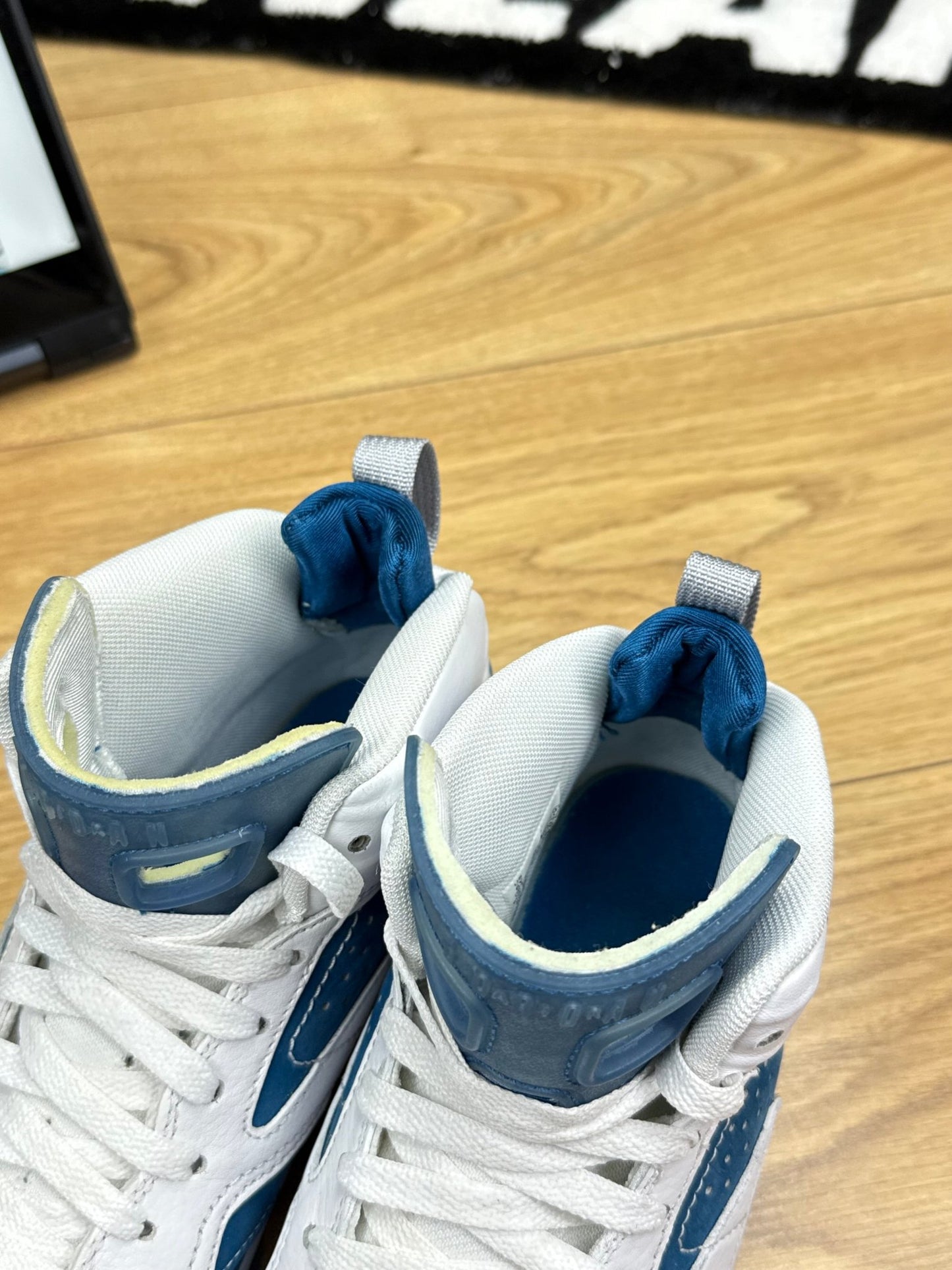Nike Air Jordan MVP (38.5)
