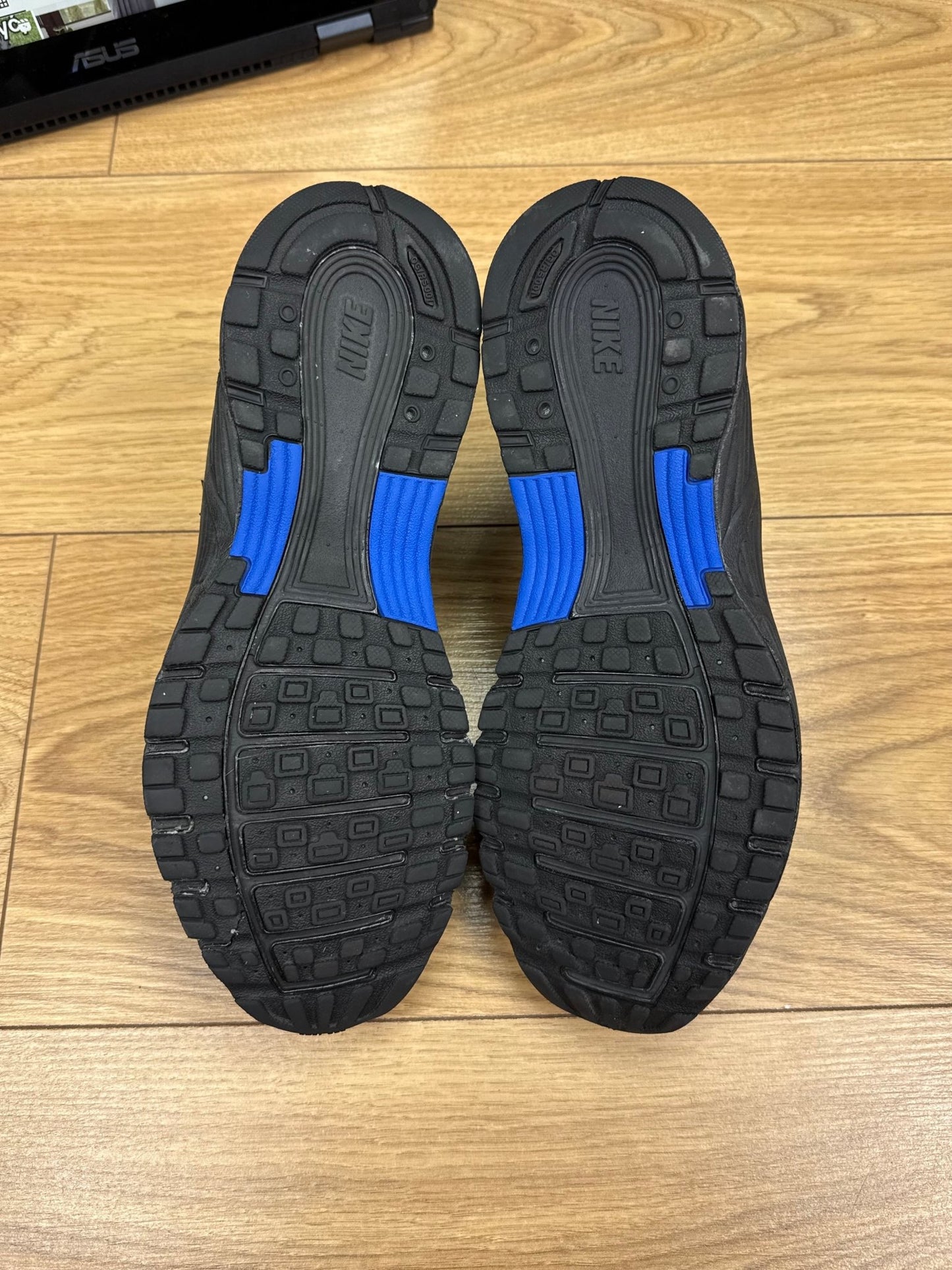 Nike P-6000 (38.5)