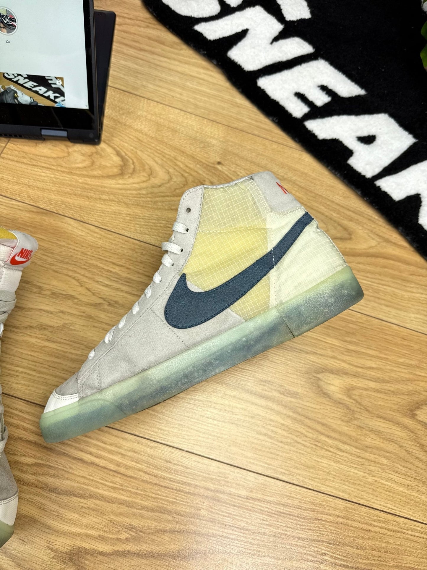 Nike Blazer Mid (43)