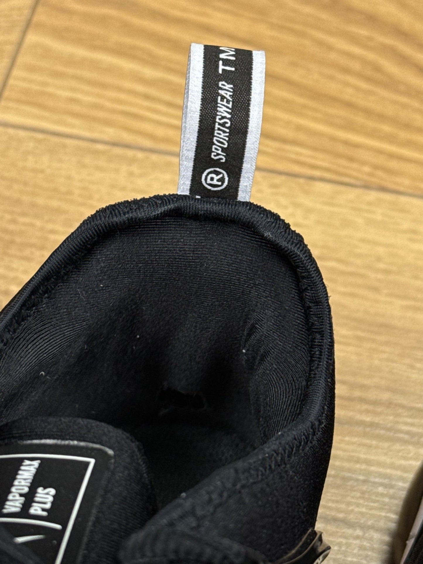 Nike Air Vapormax Plus (45) - sneakilystore