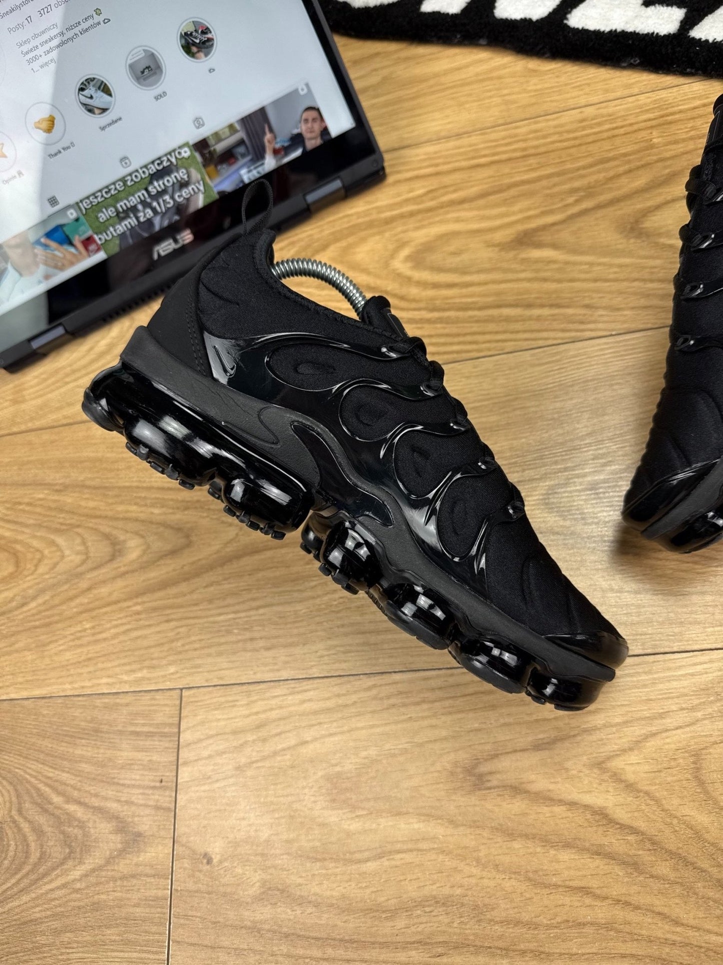 Nike Air Vapormax Plus (41) - sneakilystore