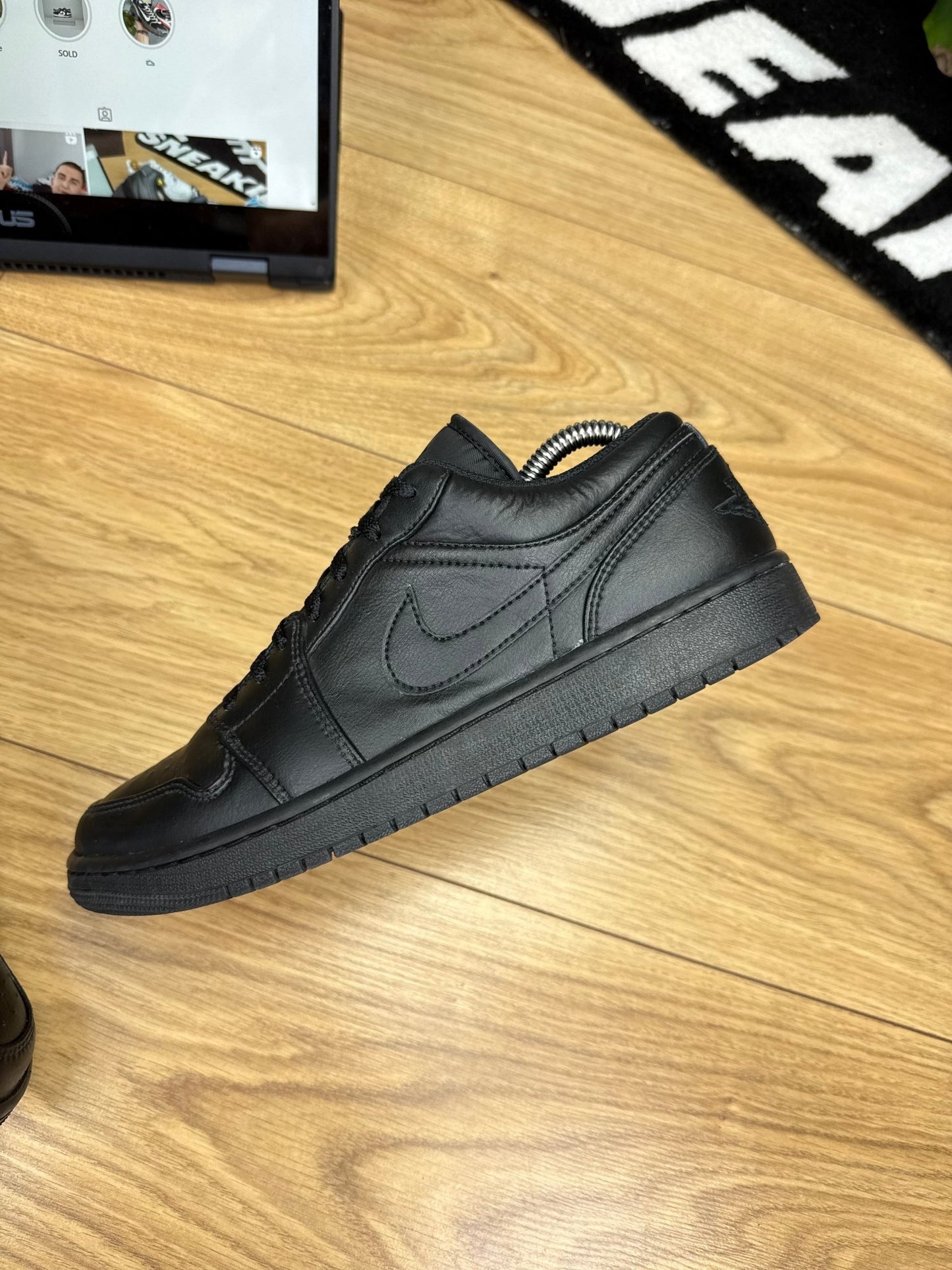 Nike Air Jordan 1 Low (42.5)