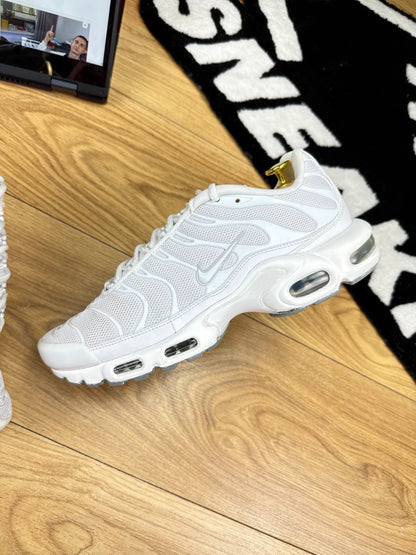 Nike Air Max Plus (44) - sneakilystore