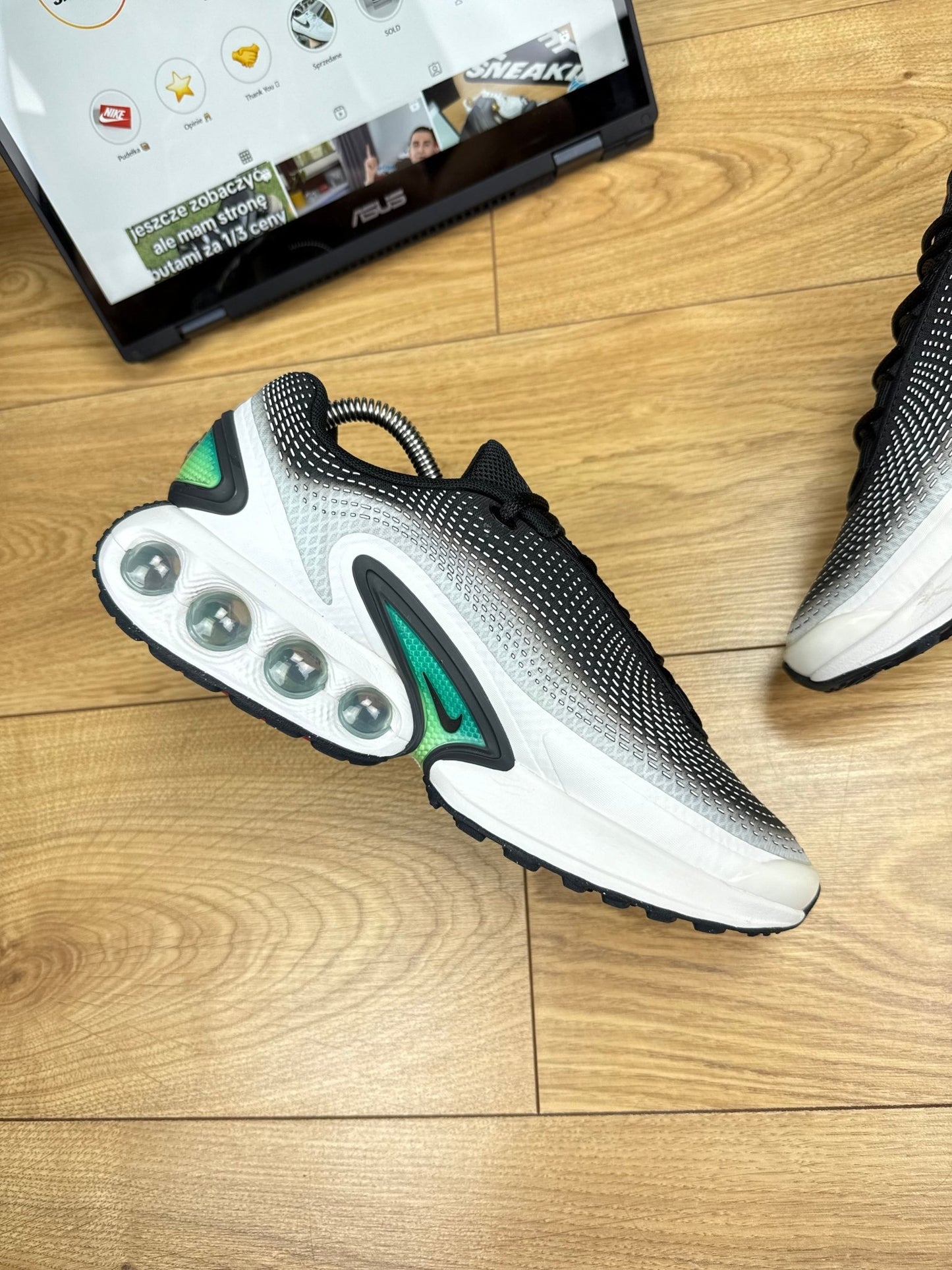 Nike Air Max DN (42)