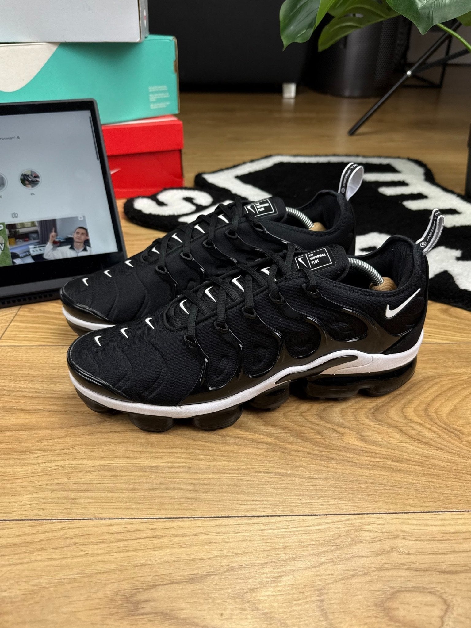 Nike Air Vapormax Plus (45) - sneakilystore