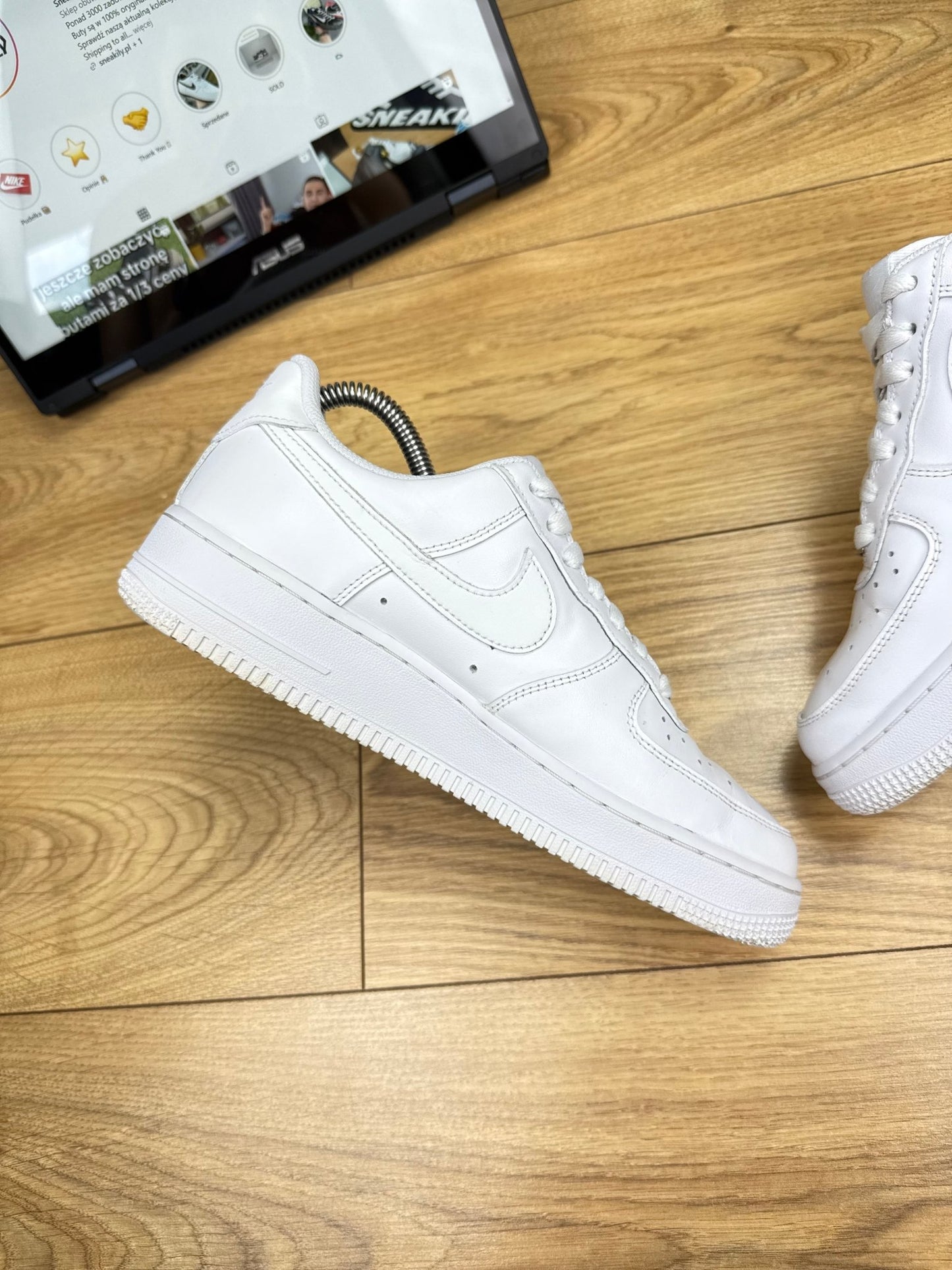 Nike Air Force 1 Low (40)