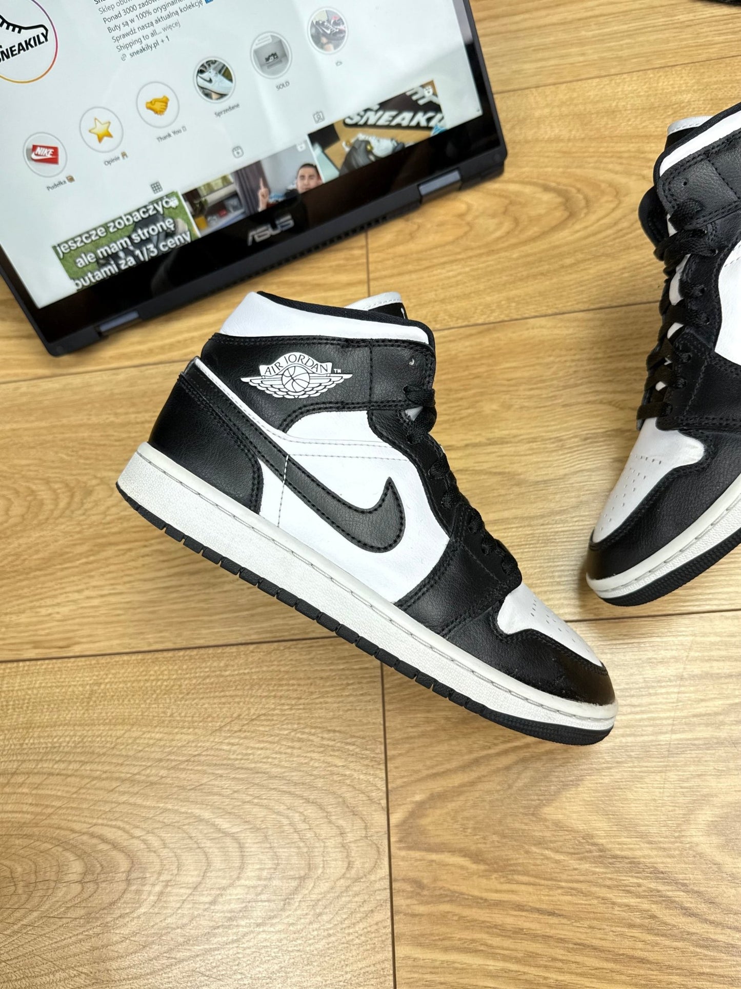 Nike Air Jordan 1 Mid (37.5)
