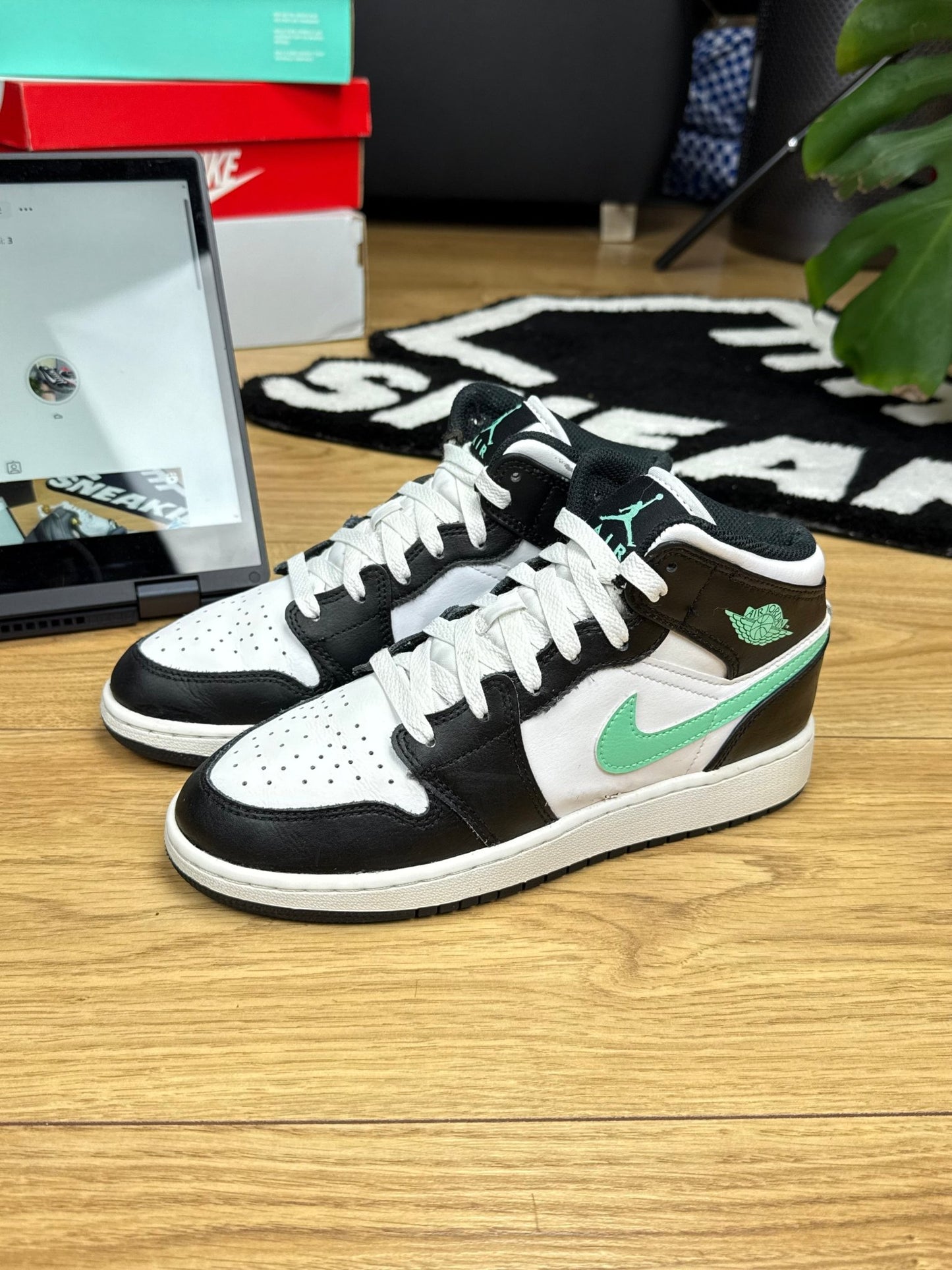 Nike Air Jordan 1 Low (37.5)